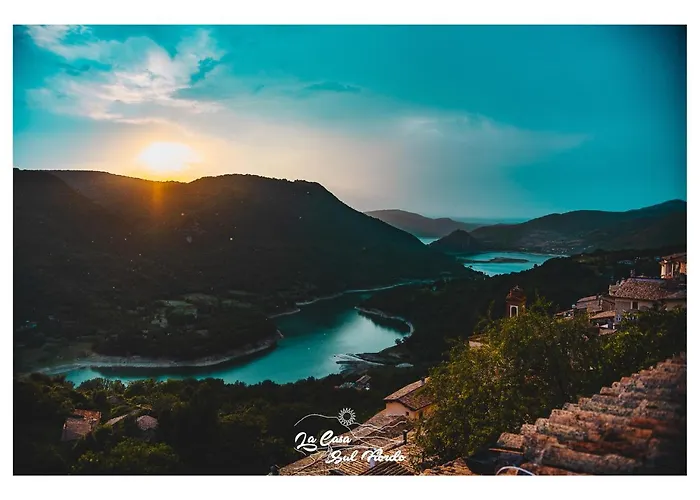 La Casa Sul Fiordo Del Turano Penzion